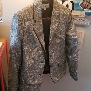 Le Suit Gray Paisley Blazer